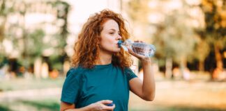 Fantastic. You Will Not Throw Your Plastic Bottles in The Trash Again!